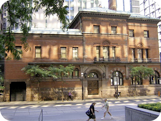 107 Wellington Street West