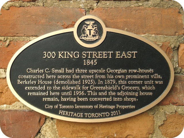 Plaque Photo