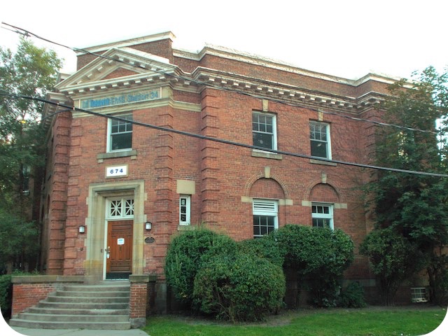 674 Markham Street