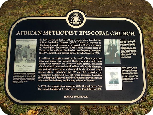 Plaque Photo