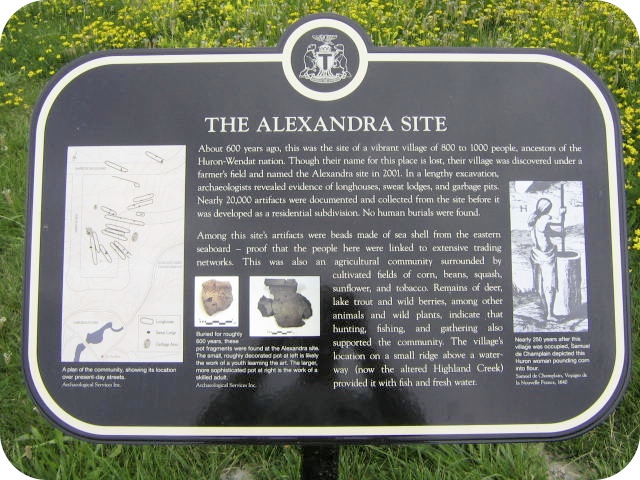 Plaque Photo