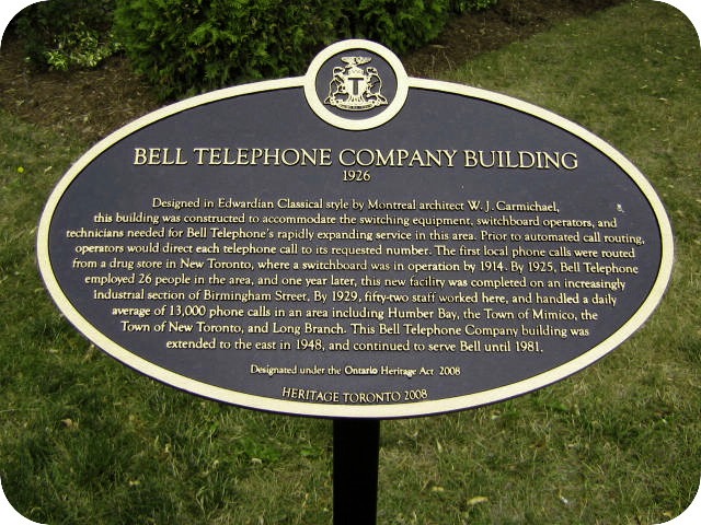 Plaque Photo