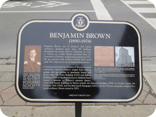 Plaque Photo