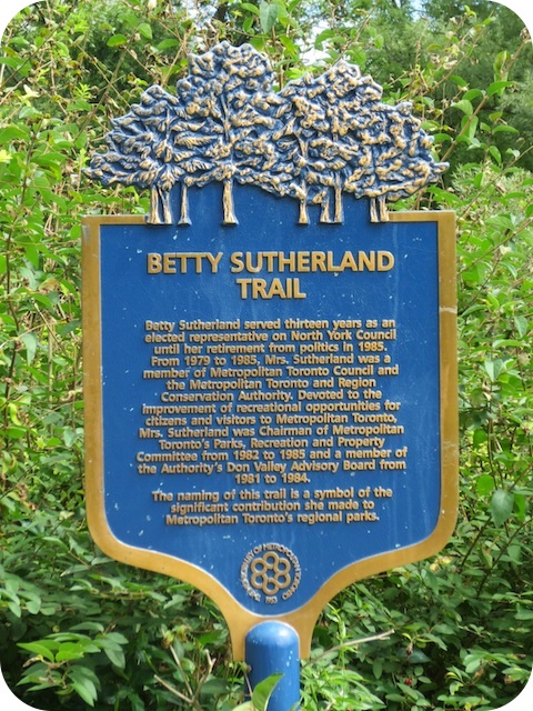 Plaque Photo