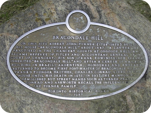 Plaque Photo