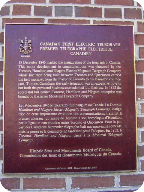 Plaque Photo
