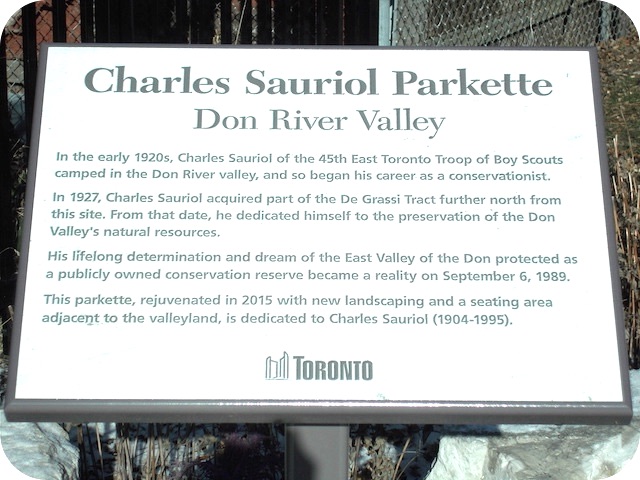 Plaque Photo