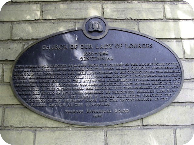 Plaque Photo