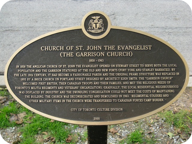 Plaque Photo