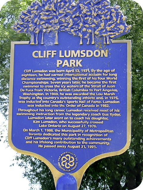 Plaque Photo