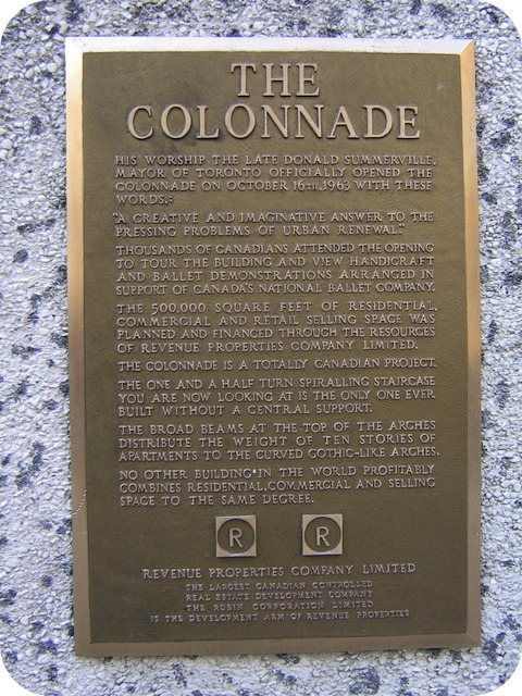 Plaque Photo