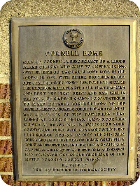 Plaque Photo