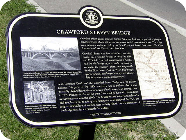 Plaque Photo