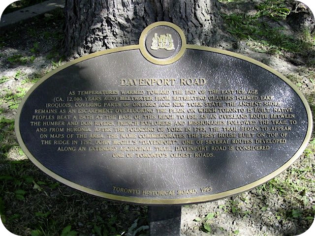 Plaque Photo