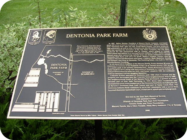 Plaque Photo