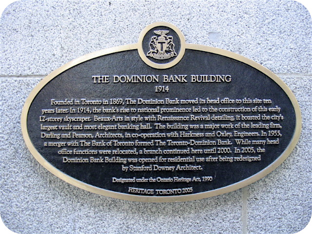 Plaque Photo