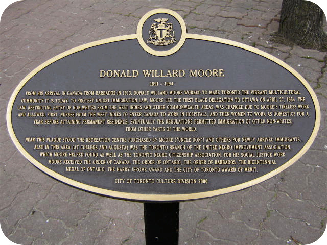 Plaque Photo