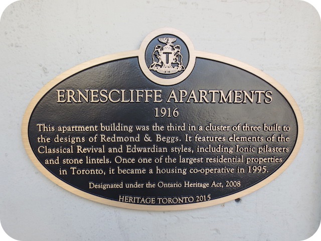 Plaque Photo