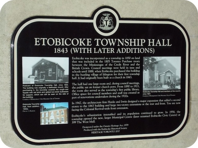 Plaque Photo