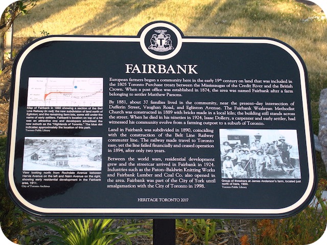 Plaque Photo