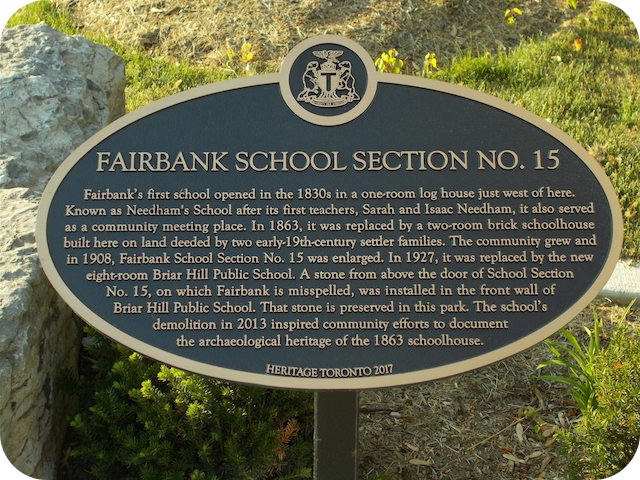 Plaque Photo