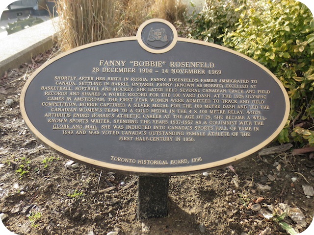 Plaque Photo