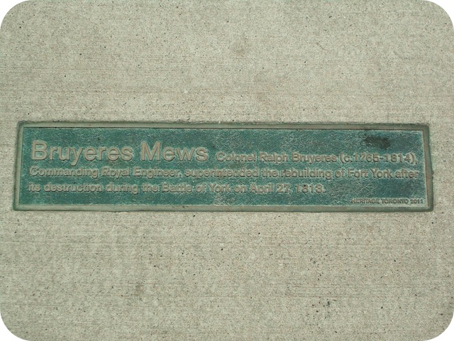 Bruyeres Mews