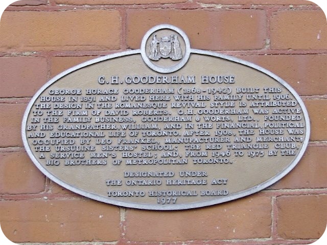 Plaque Photo