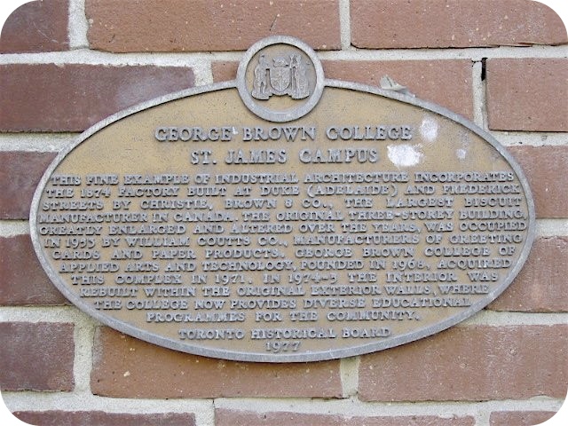 Plaque Photo