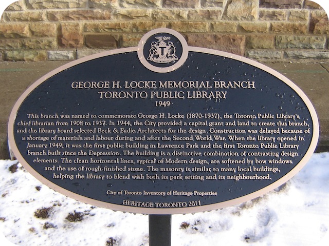 Plaque Photo