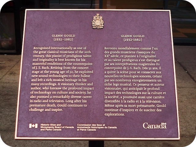 Plaque Photo