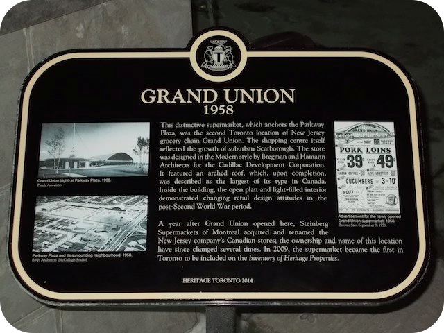 Plaque Photo