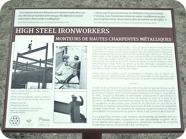 Plaque Photo