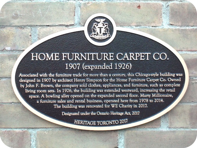 Plaque Photo