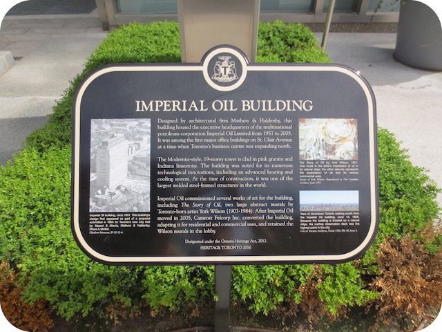 Plaque Photo