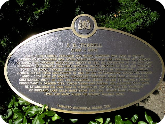 Plaque Photo