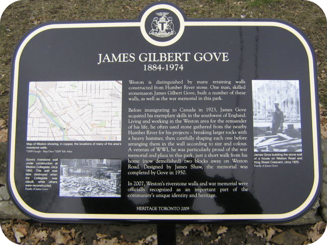 Plaque Photo