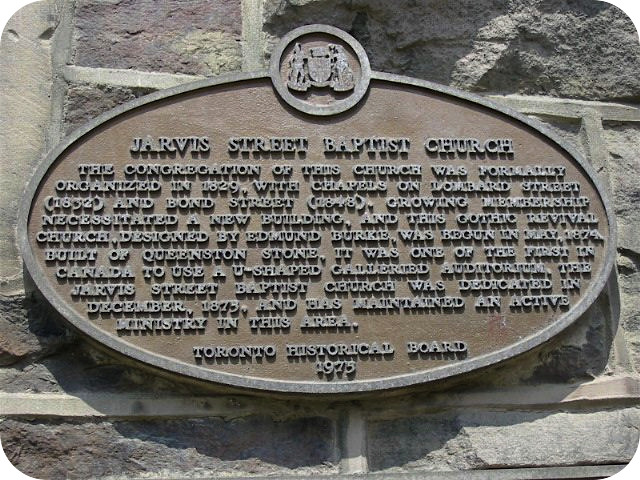 Plaque Photo