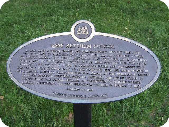 Plaque Photo