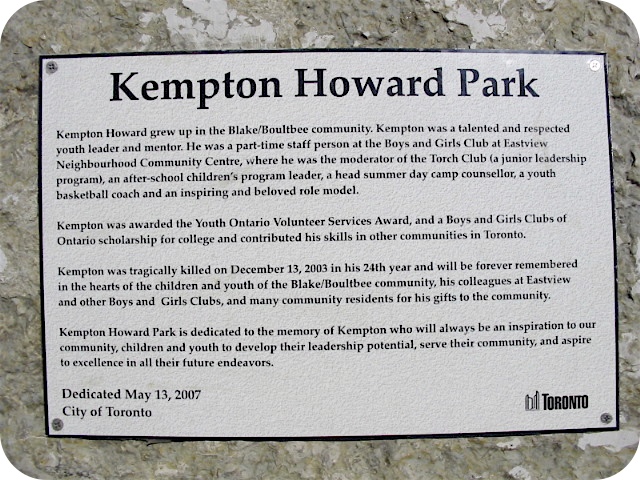 Plaque Photo