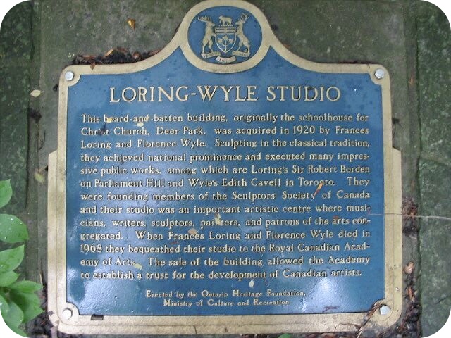 Plaque Photo