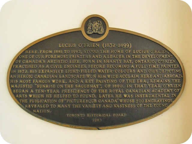 Plaque Photo