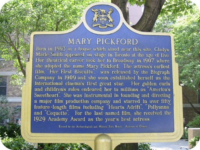 Plaque Photo