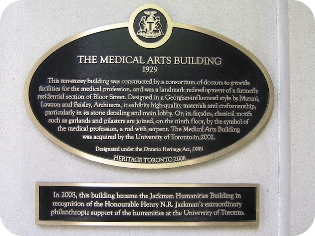 Plaque Photo