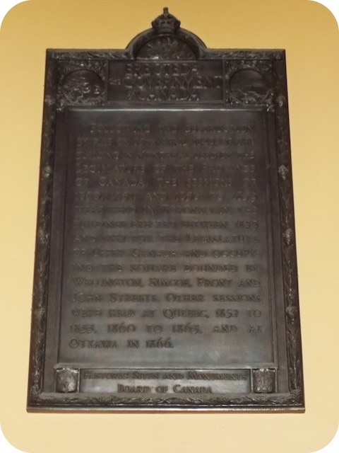 Plaque Photo