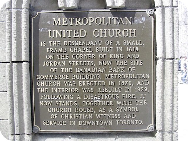 Plaque Photo