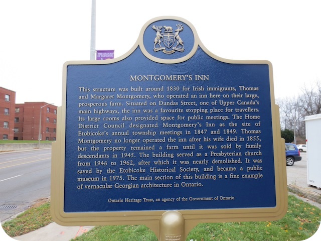 Plaque Photo