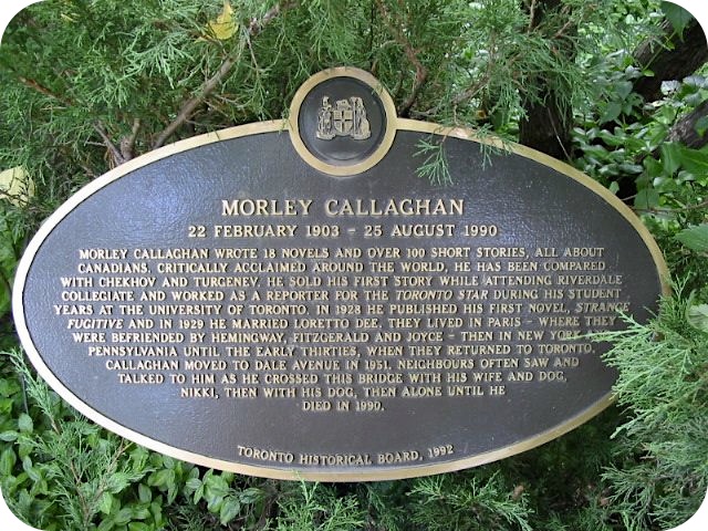 Plaque Photo