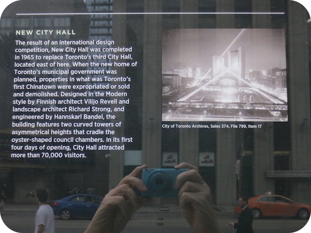 Plaque Photo