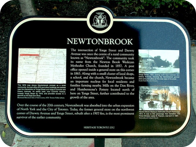 Plaque Photo